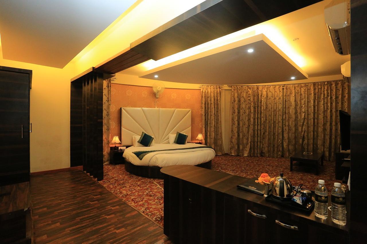 Hotel Asian Park Srinagar  Luaran gambar